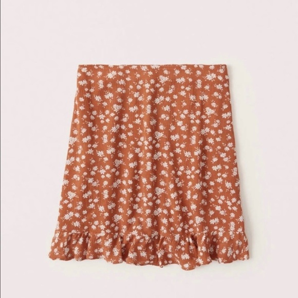 Abercrombie & Fitch Floral Ruffle Hem Mini Skirt - Picture 5 of 7